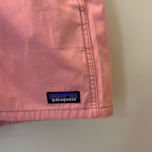 Patagonia Funhoggers Shorts in Sunfade Pink - Sz XS, Light Pink/Rose - Picture 5 of 6